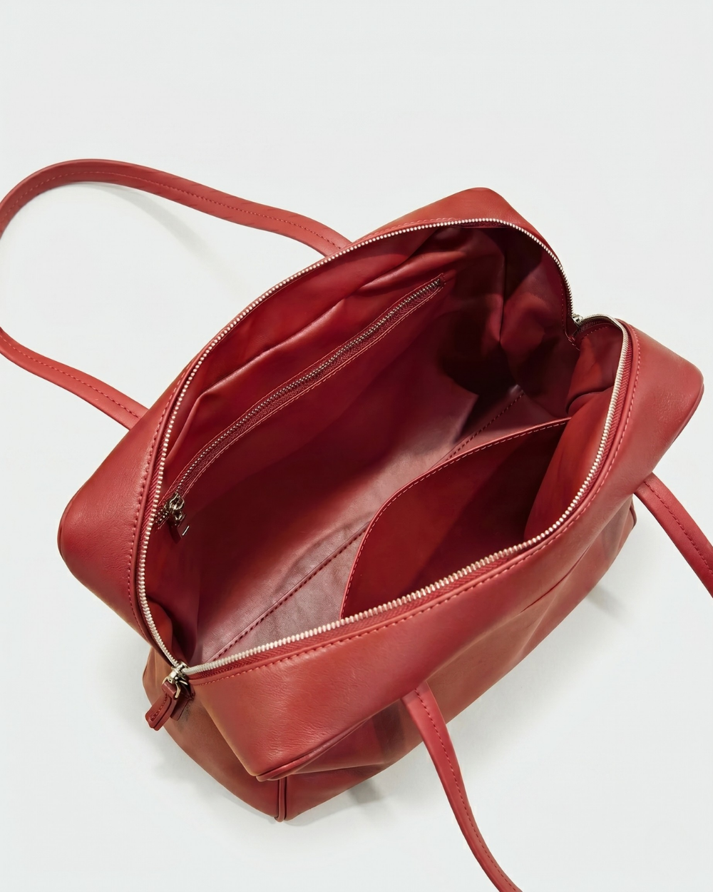 Adèle Bowling Bag interior lining and pocket detail
